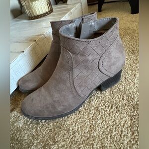 Unisa Quilted Suede Ankle Boots - Brown